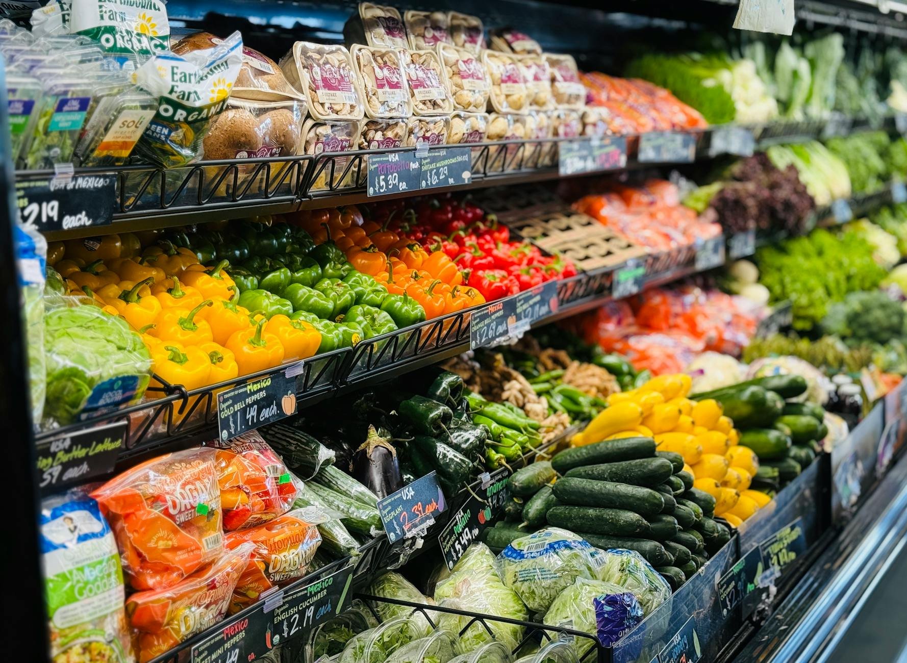 Fresh fruits market display — Sanjeev